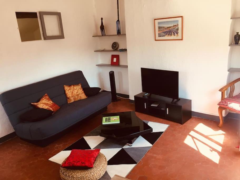 Lovely Flat In The Heart Of The Medieval City イエール エクステリア 写真