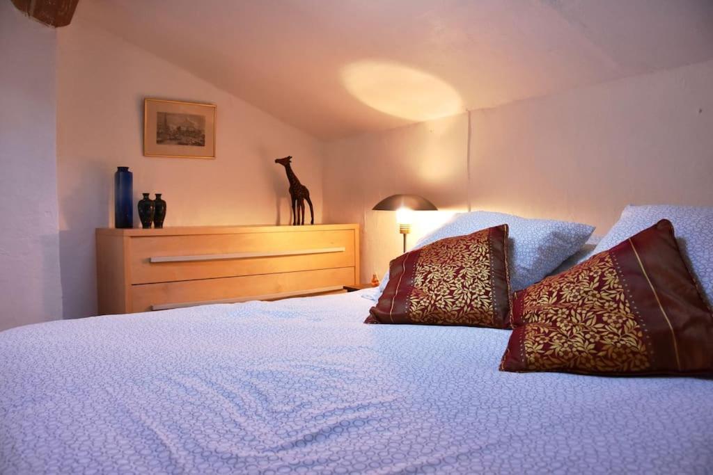 Lovely Flat In The Heart Of The Medieval City イエール エクステリア 写真