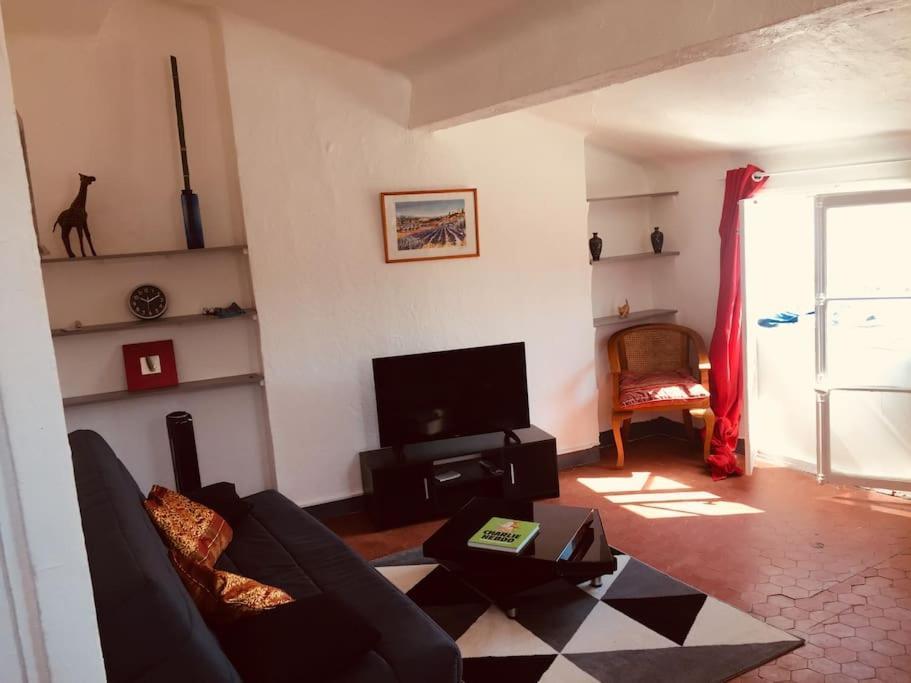 Lovely Flat In The Heart Of The Medieval City イエール エクステリア 写真